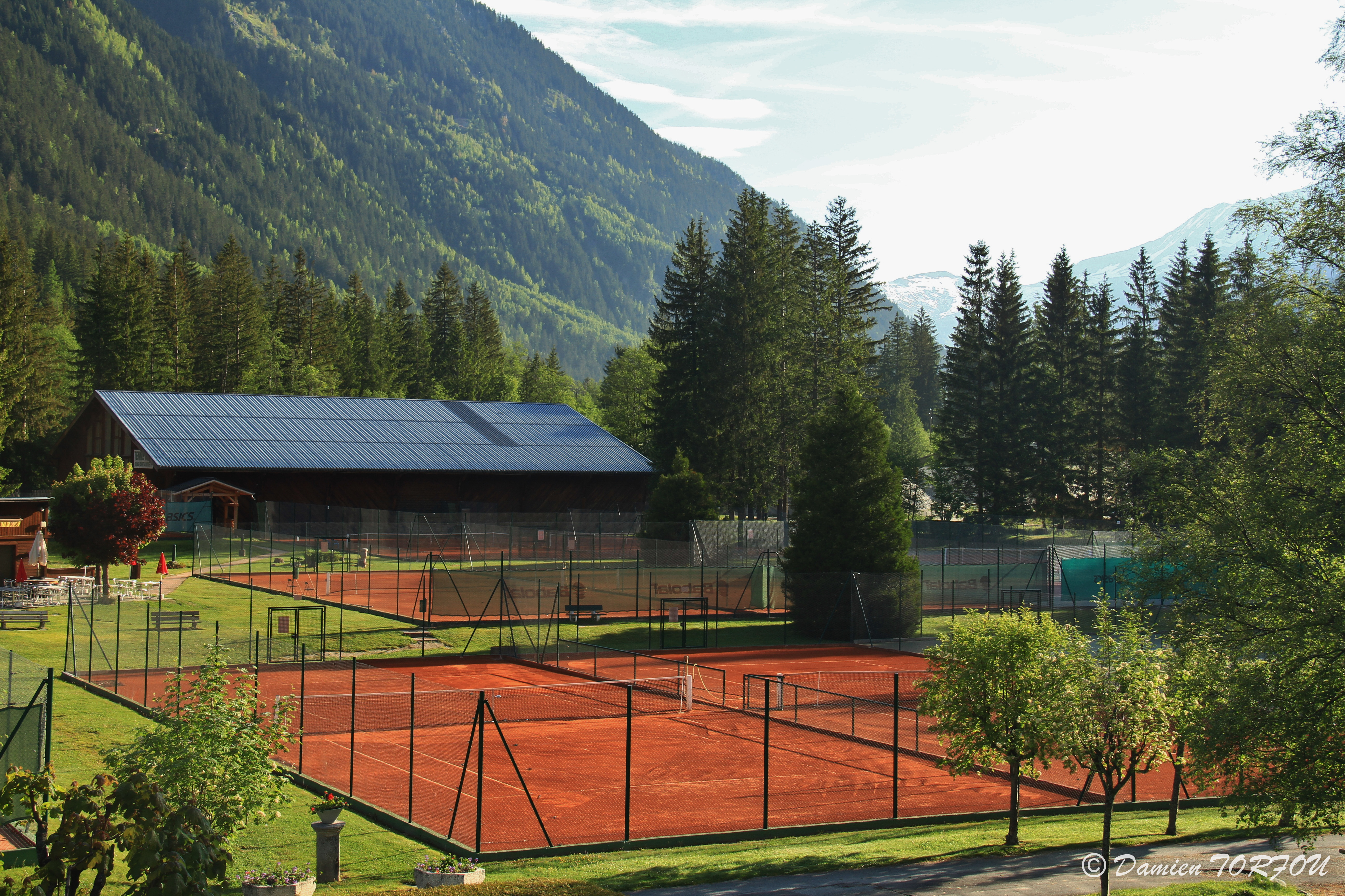 tennis extérieur de chamonix